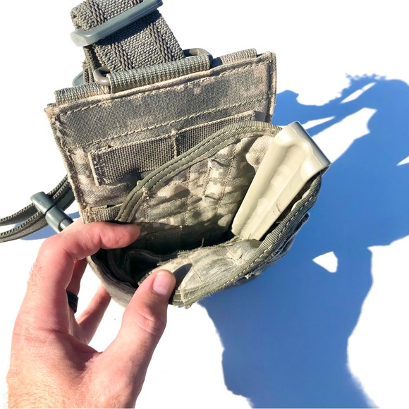 UH-92F-MS-UCA Eagle
Industries Molle Universal 92F
Holster Nsn 1095-01-541-1514 - Picture 10 of 12